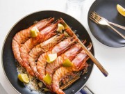 Bếp Eva - Tôm nướng muối đơn giản mà ngon