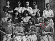 Tin tức - Hết hồn thấy bàn tay lạ trong ảnh chụp 116 năm trước