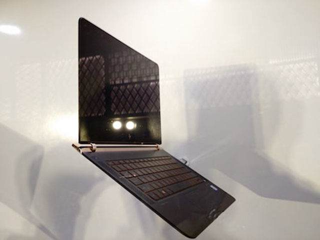 HP giới thiệu laptop mỏng nhất thế giới, giá 43 triệu đồng