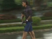 Tin tức - Bố cầm súng khống chế... con trai, đi cướp xe taxi