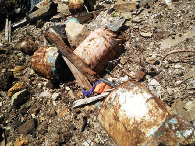 Phát hiện thêm 5 điểm đổ rác thải trái phép từ Formosa