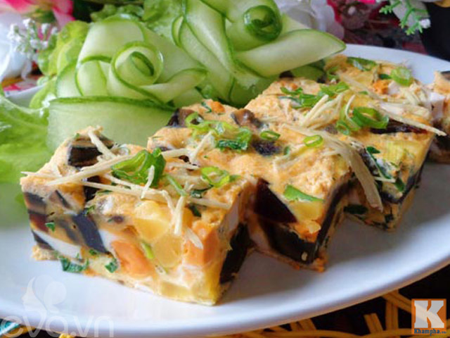 Trứng vịt muối hấp vân đẹp mắt, ngon miệng