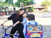 Làng sao - "MC Thanh Bạch ơi, làm từ thiện thì hãy âm thầm như Phi Nhung"