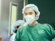 Bà bầu - Nam bác sĩ sản khoa 'mát tay' chữa vô sinh cho hàng trăm cặp đôi hiếm muộn