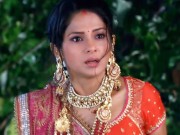 Xem & Đọc - Giữa đêm tân hôn, mỹ nhân "Định mệnh" bị chồng quăng ra đường