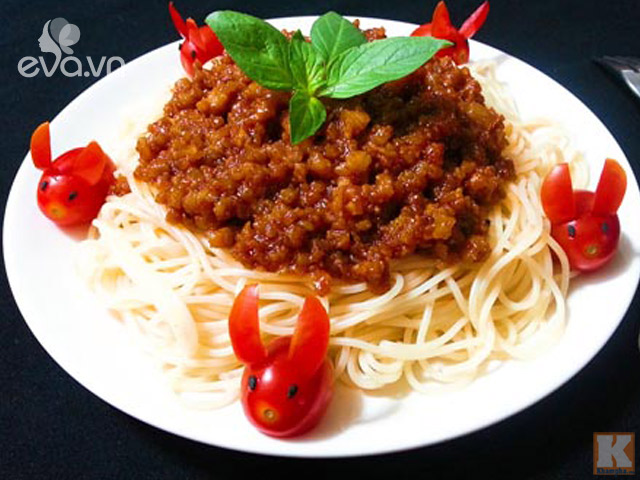 Cuối tuần đổi vị với mỳ Ý sốt thịt băm cho cả nhà