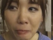 Clip Eva - Video: Hari Won nhăn nhó ăn mắm nêm cực đáng yêu