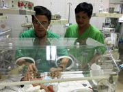 Bà bầu - Mẹ ung thư vẫn sinh con khỏe mạnh