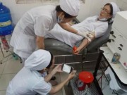 Tin tức - Y, bác sĩ hiến máu khẩn cấp, cứu sống một sản phụ