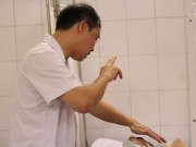 Tin tức - Vụ sập nhà Cửa Bắc: Một nữ nạn nhân có nguy cơ phải cắt cụt chân