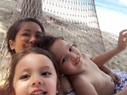 Làng sao - Chồng Hồng Nhung - Người "lặng lẽ" sau những bức hình đáng yêu của 3 mẹ con