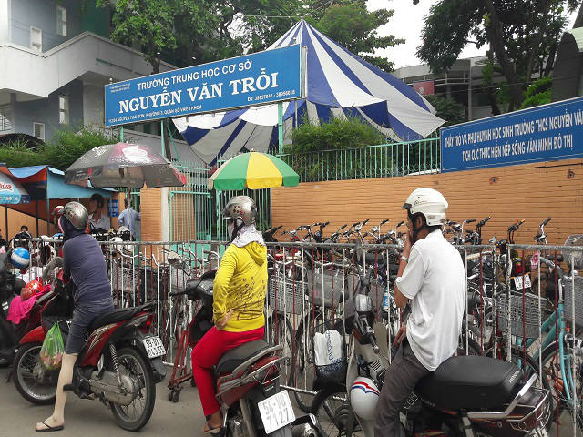 Bất ngờ với kết luận vụ chạy tiền con mới được học bán trú