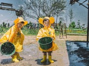 Làm mẹ - Ngẩn ngơ với bộ ảnh "đồng quê giữa Hà Nội" tuyệt đẹp của cặp song sinh 3 tuổi