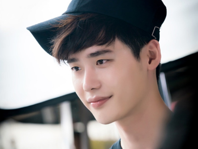 Hai thế giới tập 12: Suýt nữa, Lee Jong Suk biến thành nam phụ số nhọ