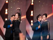 Làng sao - Bằng Kiều và Lan Phương bị dồn vào thế "bất chấp trao nụ hôn"