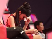 Làm mẹ - Đông Nhi khóc nấc vì học trò The Voice Kids bị chỉ trích