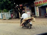 Ngày mới - Phê bình bệnh viện để xảy ra vụ chở thi thể bằng xe máy
