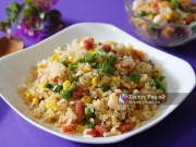 Bếp Eva - Thưởng thức bữa sáng với cơm chiên trứng muối