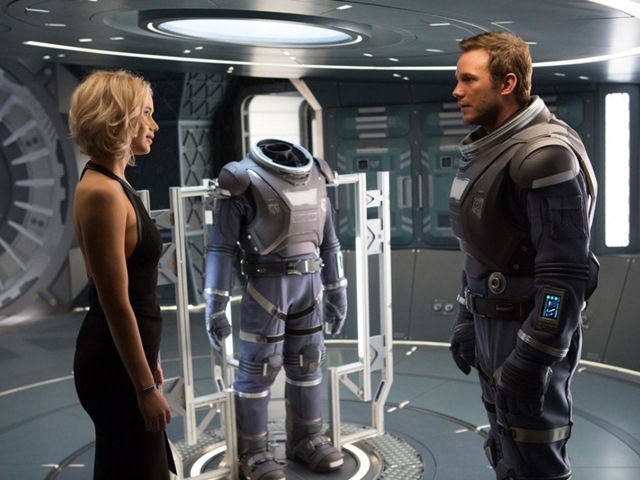 Ấm lòng với câu chuyện ngôn tình giữa không gian của Jennifer Lawrence