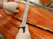 Mua sắm - Giá cả - Chuyên gia nói gì về thông tin cá hồi nuôi nhiễm ký sinh trùng, gây ung thư?