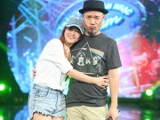 Giải trí - Đinh Hương tình cảm ôm Huy Tuấn trong hậu trường