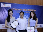 Làng sao - Á hậu Thụy Vân, MC Thu Hương nhận học bổng MBA ở mức cao nhất