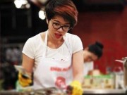 Bếp Eva - Cảnh Khánh Phương chặt đầu ba ba lên báo nước ngoài