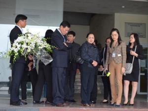 Thi thể 3 mẹ con trong vụ MH17 đã về sân bay Nội Bài