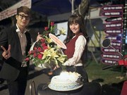 Xem & Đọc - Việt My được đoàn phim tổ chức sinh nhật