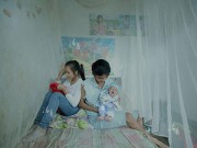 Làm mẹ - Cuộc sống vợ chồng của những 'bà mẹ nhí' 12 tuổi