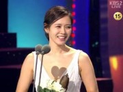 Làng sao - "Nữ hoàng phim bi" chiến thắng tại Oscar Hàn Quốc