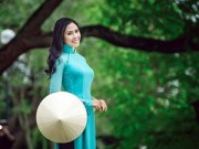 Làng sao - Nguyễn Thị Loan gây tranh luận vì khả năng nói tiếng Anh