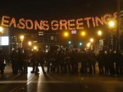 Tin tức - Mỹ: Cảnh sát bắn người được gỡ án, bạo lực bùng nổ