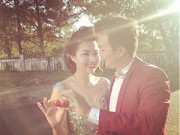 Làng sao - Lê Khánh chụp ảnh cưới với bạn trai lâu năm