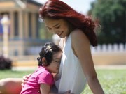 Làng sao - HH Hương Giang hạnh phúc khi con gái nói "yêu"