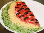 Bếp Eva - Salad thịt gà hình dưa hấu vừa đẹp lại ngon