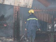 Tin tức - Hà Nội: Cháy lớn tại chợ Cầu Diễn trong đêm khuya