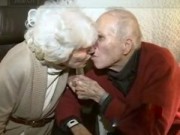 Eva Yêu - 72 năm, cặp vợ chồng U100 vẫn hạnh phúc ngọt ngào