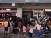 Tin tức - Siêu bão áp sát, dân Philippines vét sạch cửa hàng