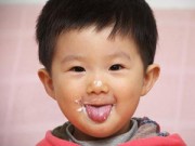 Làm mẹ - Hiểu lầm tai hại của mẹ khi cho trẻ ăn sữa chua