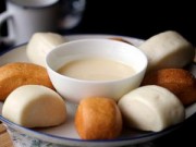 Bếp Eva - Bánh bao chay chiên, giòn giòn chấm sữa