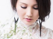 Làng sao - Hoa hậu Sương Đặng hồi xuân bên hoa đồng nội