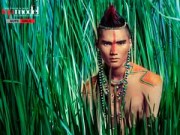 Thời trang - VNTM: Thích thú với những thổ dân bị "trục xuất sang Việt Nam"