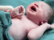 Bà bầu - Được – mất khi mẹ đẻ thường, đẻ mổ