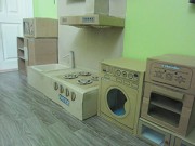 Làm mẹ - Thích thú với căn bếp giấy ông bố Việt làm cho con gái