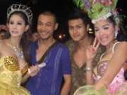 Làng sao - Nhìn lại tình bạn một thời của Doãn Tuấn - Vĩnh Thụy