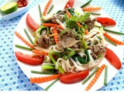 Bếp Eva - Bữa sáng tươi ngon với phở xào bò