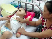 Tin tức - Bé trai 6 tuổi bị cha mẹ bỏ rơi vì mắc bệnh bại não