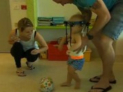 Tin tức - Úc: Phẫu thuật ghép đầu thành công cho bé trai 16 tháng tuổi