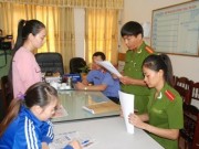 Tin tức - Khởi tố 2 bảo mẫu hành hạ trẻ ở mầm non Sơn Ca